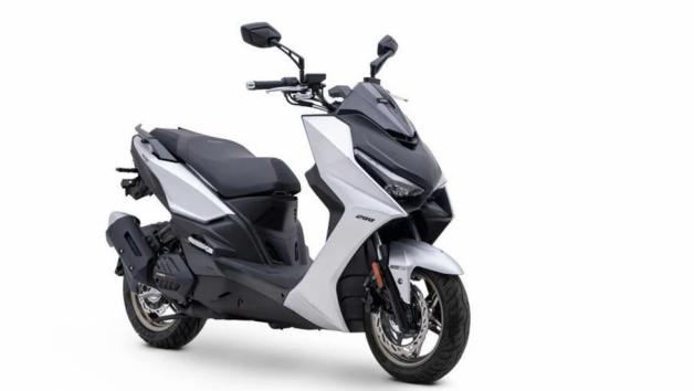 Kymco KRV 200: Με στάνταρ Traction Control, ABS και Keyless σύστημα 